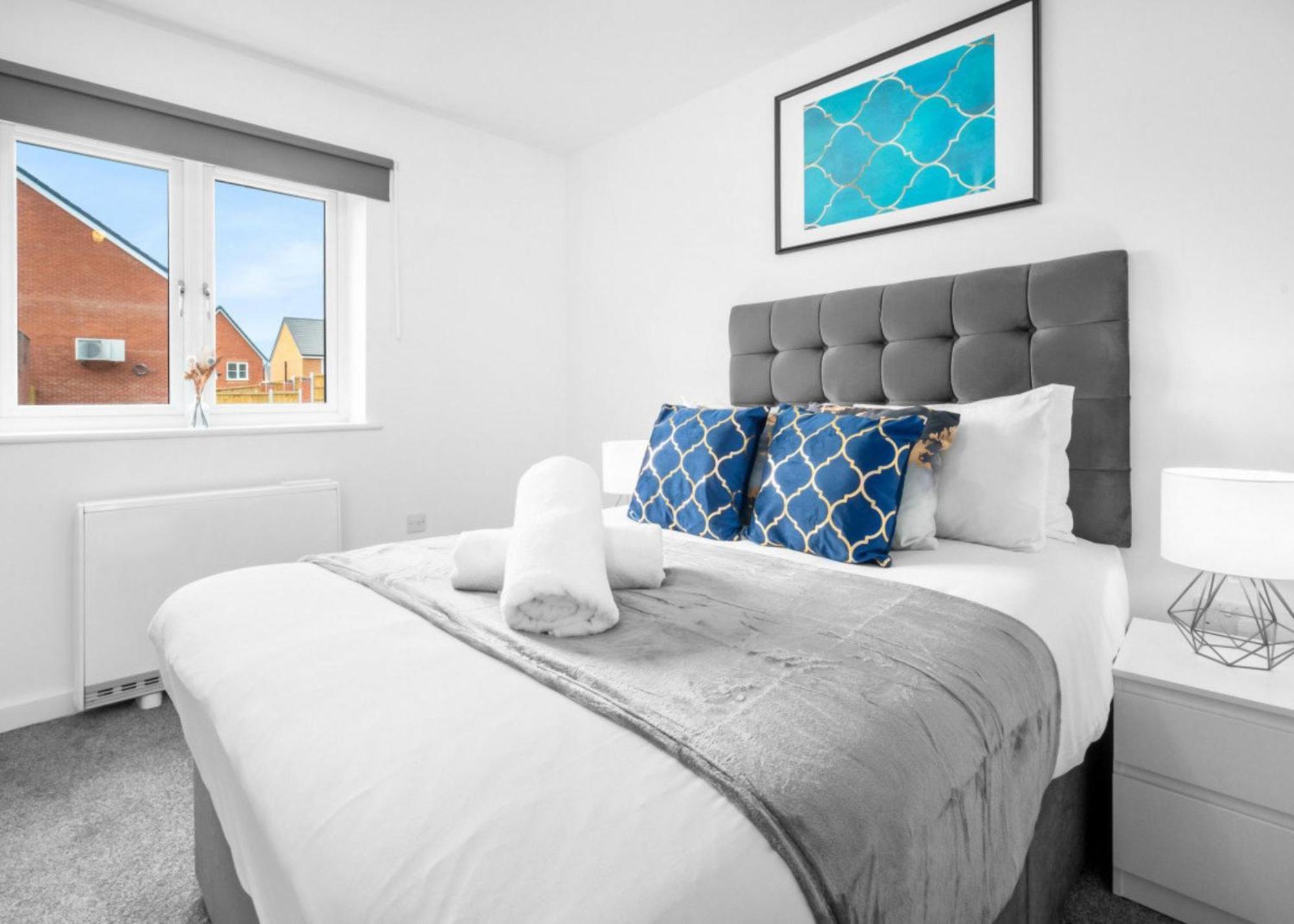 Apartamento Modern 2 Bedroom - Wifi & Netflix - Secure Parking - Rated - 27ac Cradley Heath