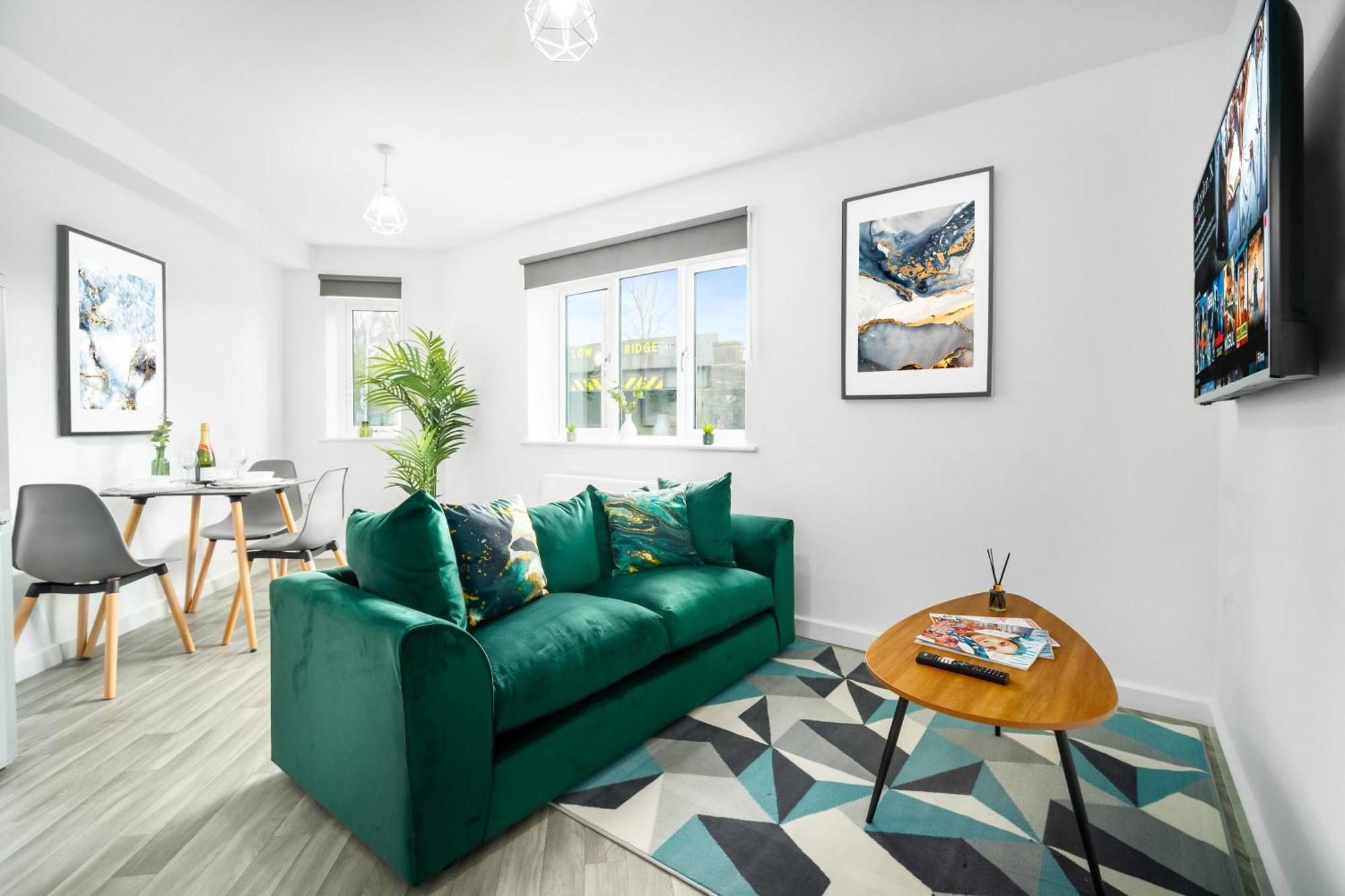 Modern 2 Bedroom - Wifi & Netflix - Secure Parking - Rated - 27ac Apartamento